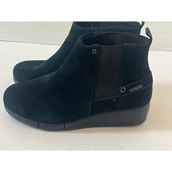 Women's Crocs Black Wedge Fall Winter Wedge Boot Booties Sz 7 - Picture 3 of 9